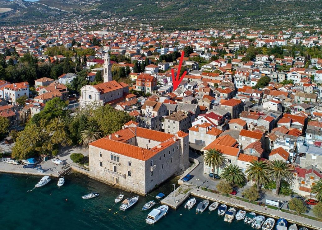 Family House Kastela Home Between Split And Trogir Exterior photo